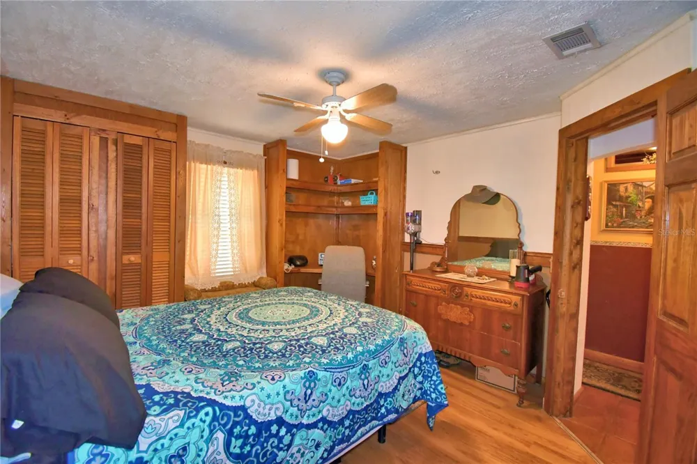 760 MCCLELLAN ROAD Frostproof, FL 33843