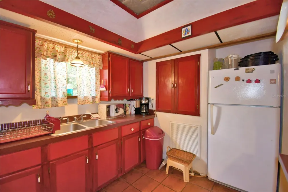 760 MCCLELLAN ROAD Frostproof, FL 33843
