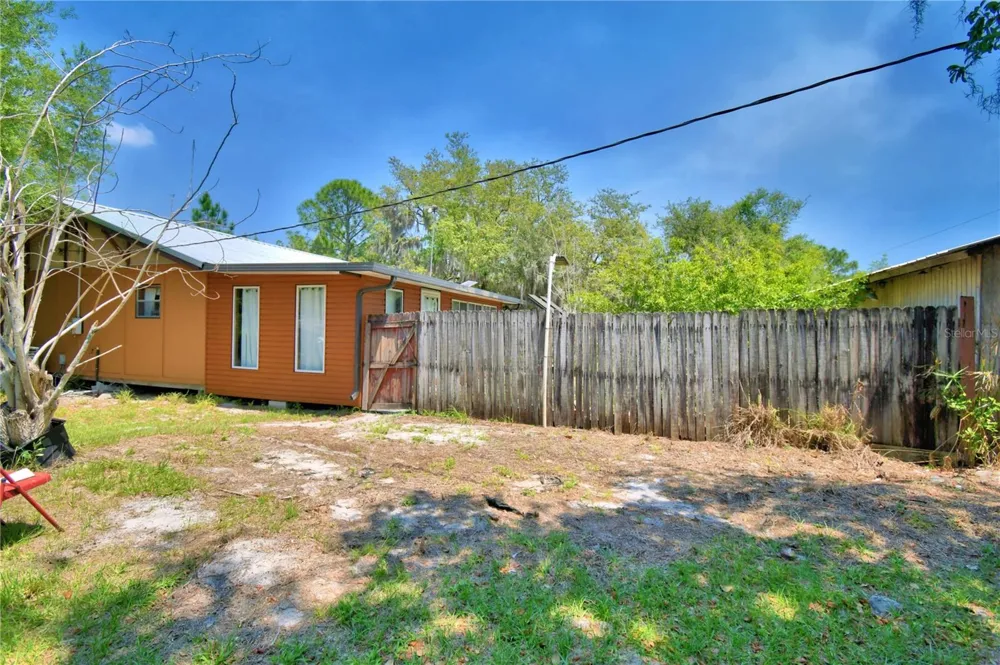 760 MCCLELLAN ROAD Frostproof, FL 33843