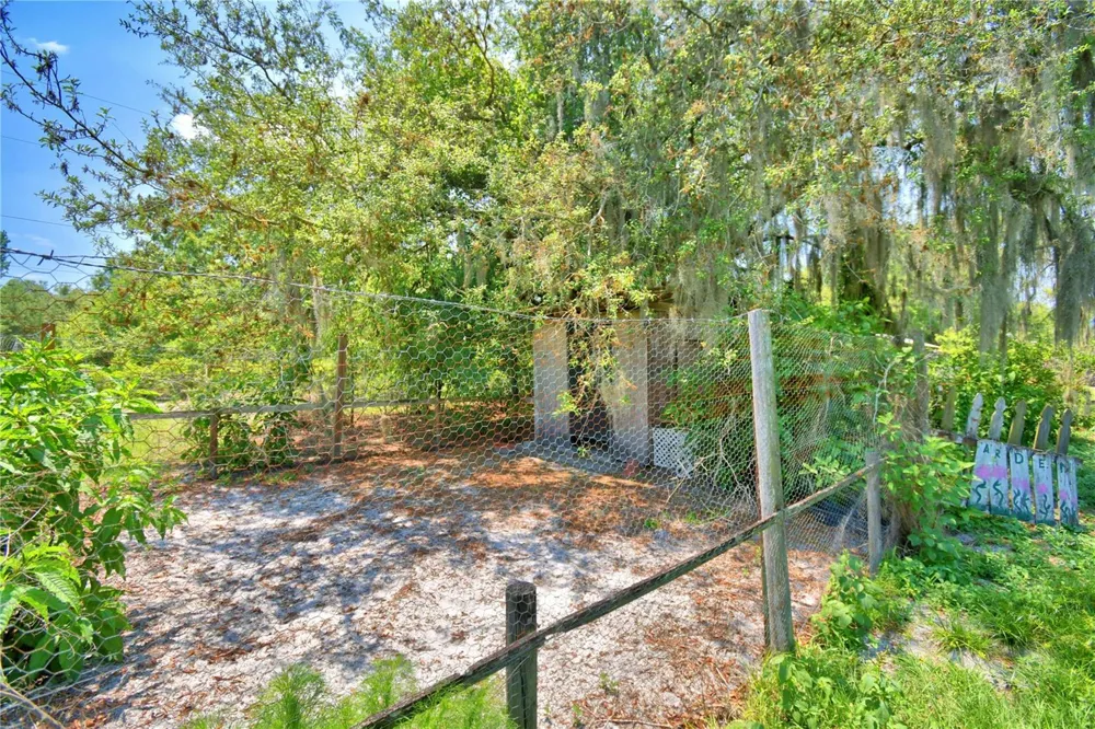 760 MCCLELLAN ROAD Frostproof, FL 33843