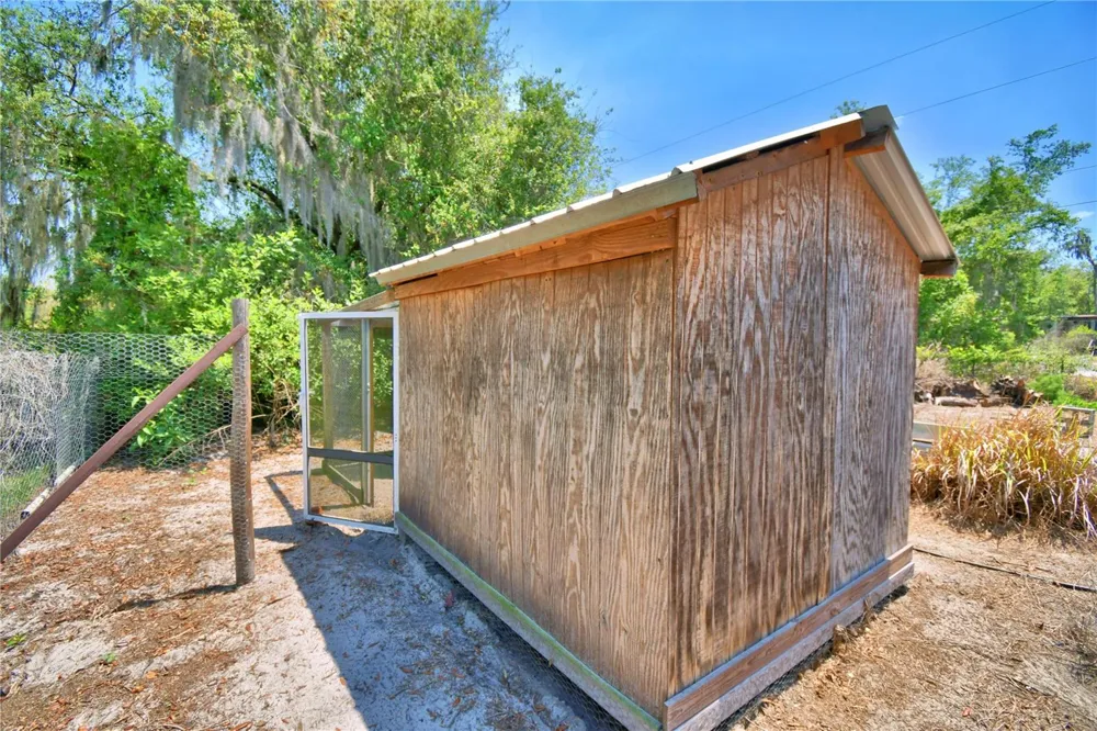760 MCCLELLAN ROAD Frostproof, FL 33843