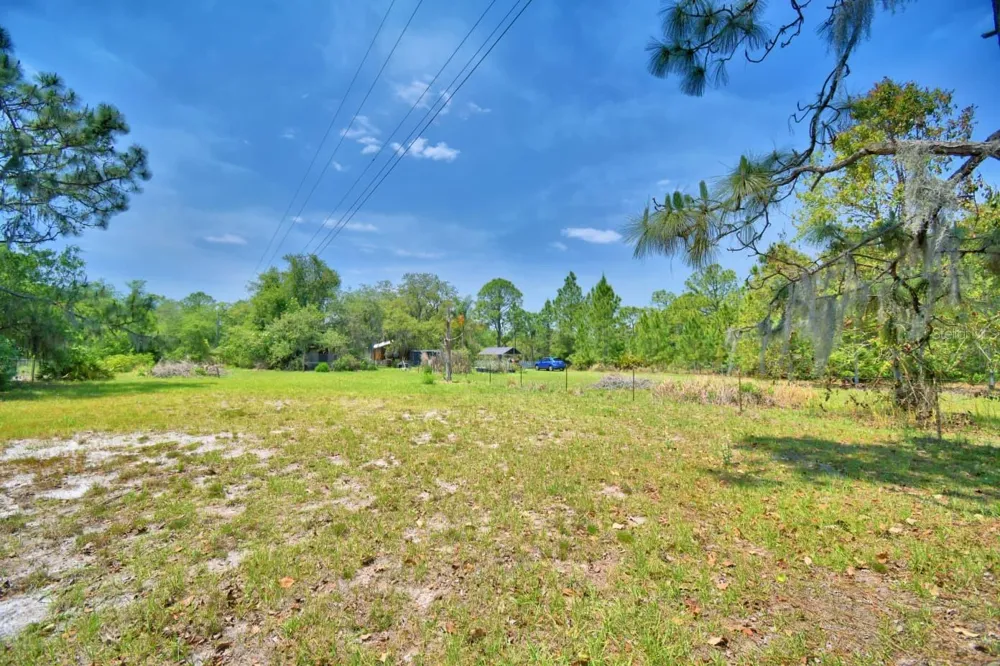 760 MCCLELLAN ROAD Frostproof, FL 33843