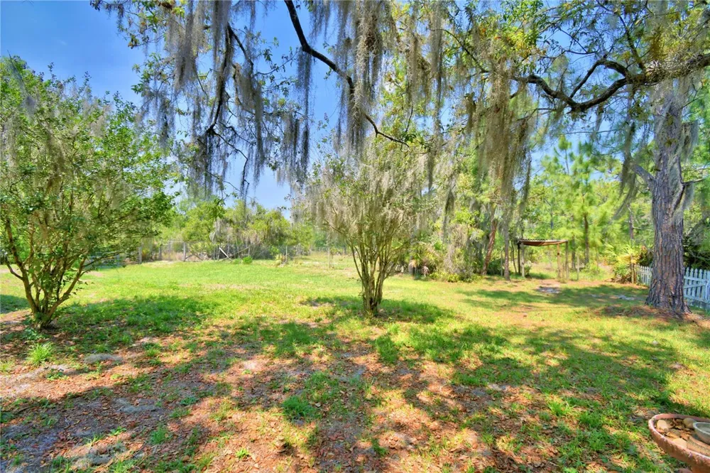 760 MCCLELLAN ROAD Frostproof, FL 33843
