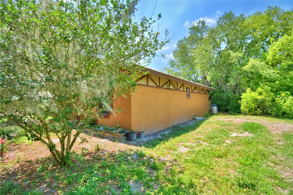 760 MCCLELLAN ROAD Frostproof, FL 33843
