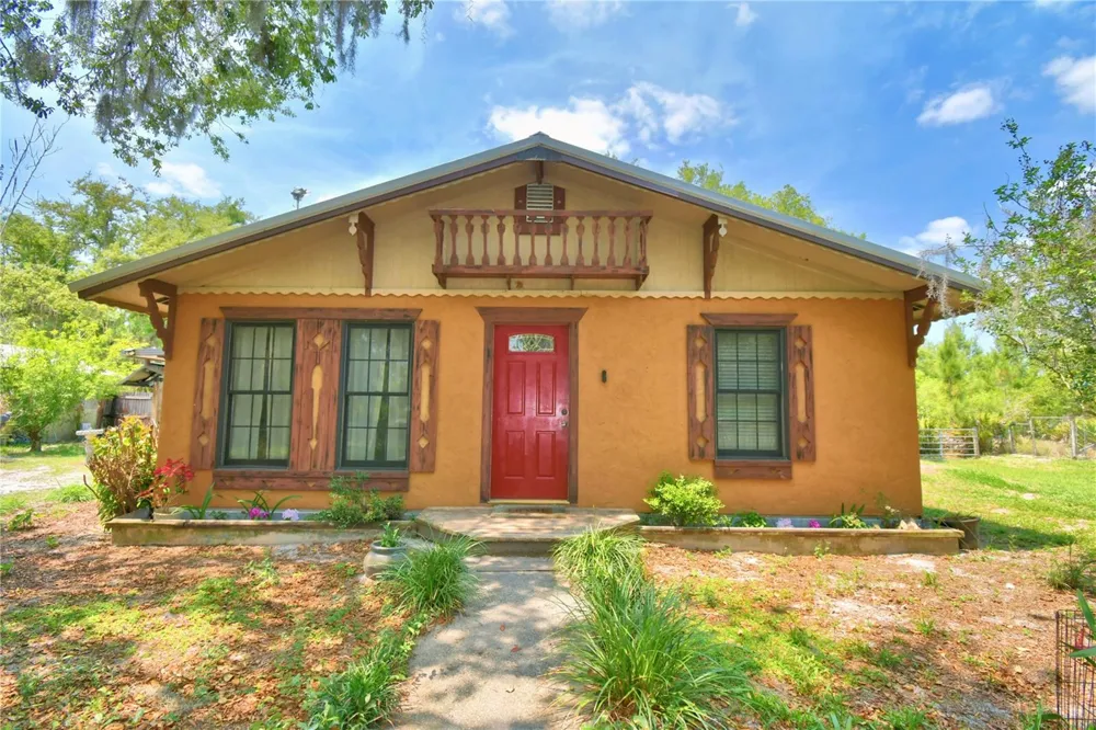 760 MCCLELLAN ROAD Frostproof, FL 33843
