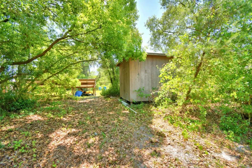 760 MCCLELLAN ROAD Frostproof, FL 33843