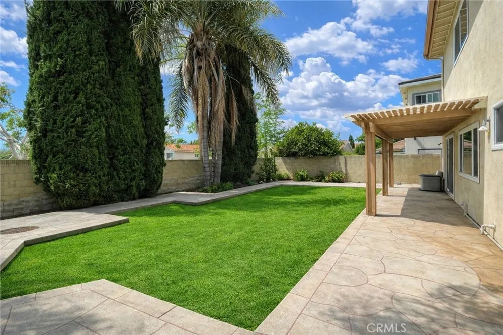 13130 Rose Cerritos, CA 90703