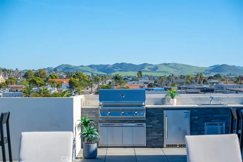 402 W Grand Avenue #313 Grover Beach, CA 93433