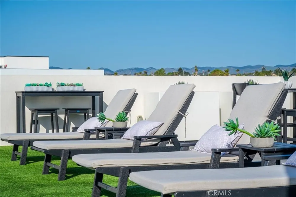 402 W Grand Avenue #313 Grover Beach, CA 93433