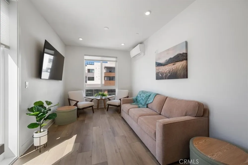 402 W Grand Avenue #313 Grover Beach, CA 93433