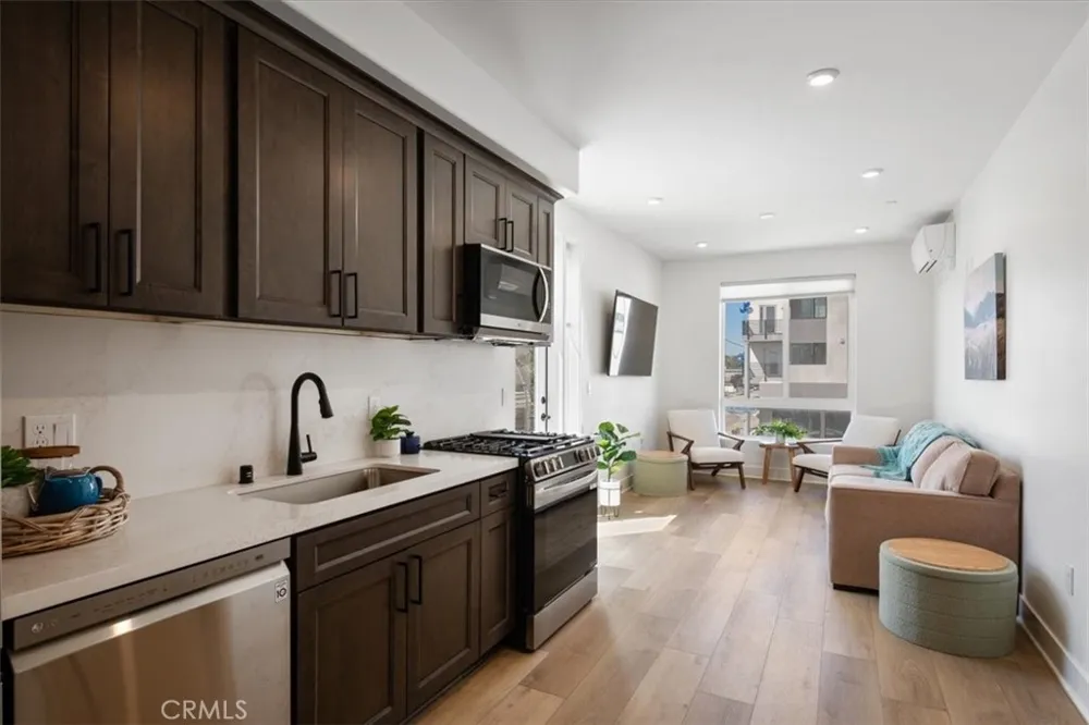 402 W Grand Avenue #313 Grover Beach, CA 93433