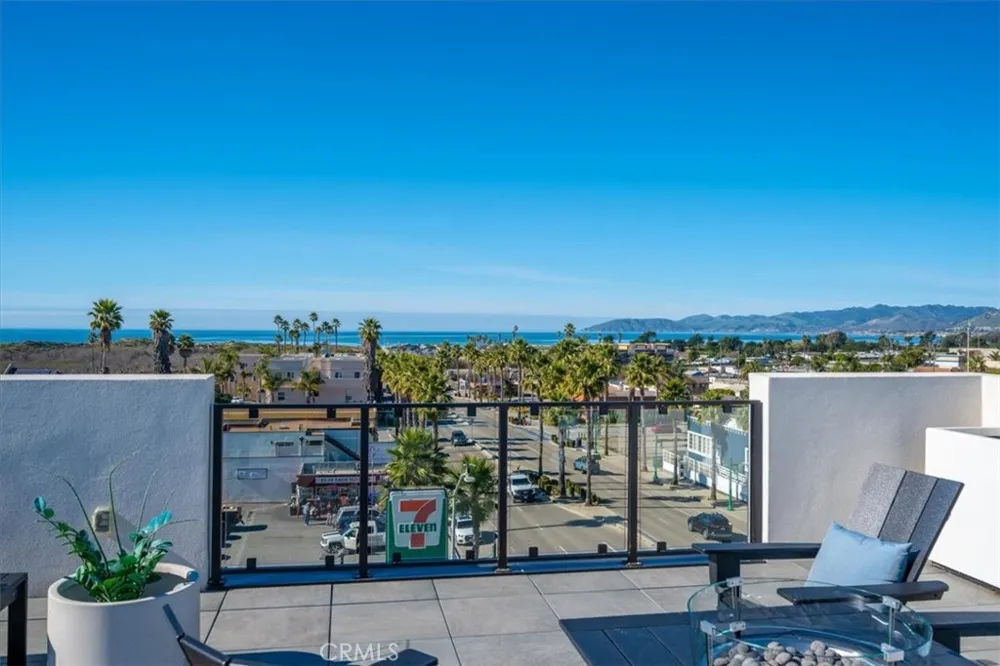 402 W Grand Avenue #313 Grover Beach, CA 93433
