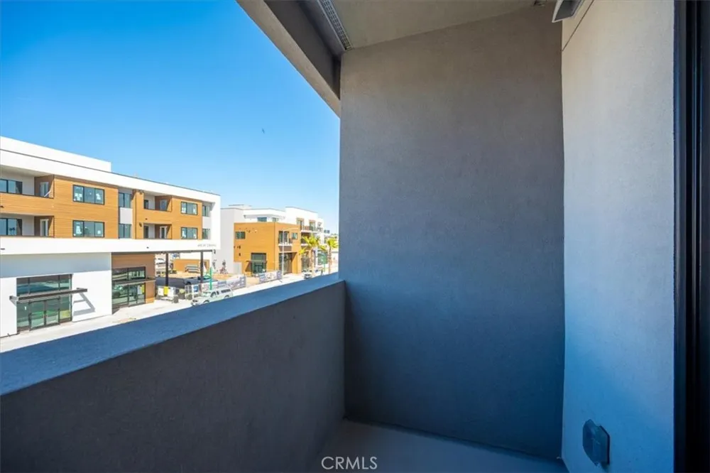 402 W Grand Avenue #313 Grover Beach, CA 93433