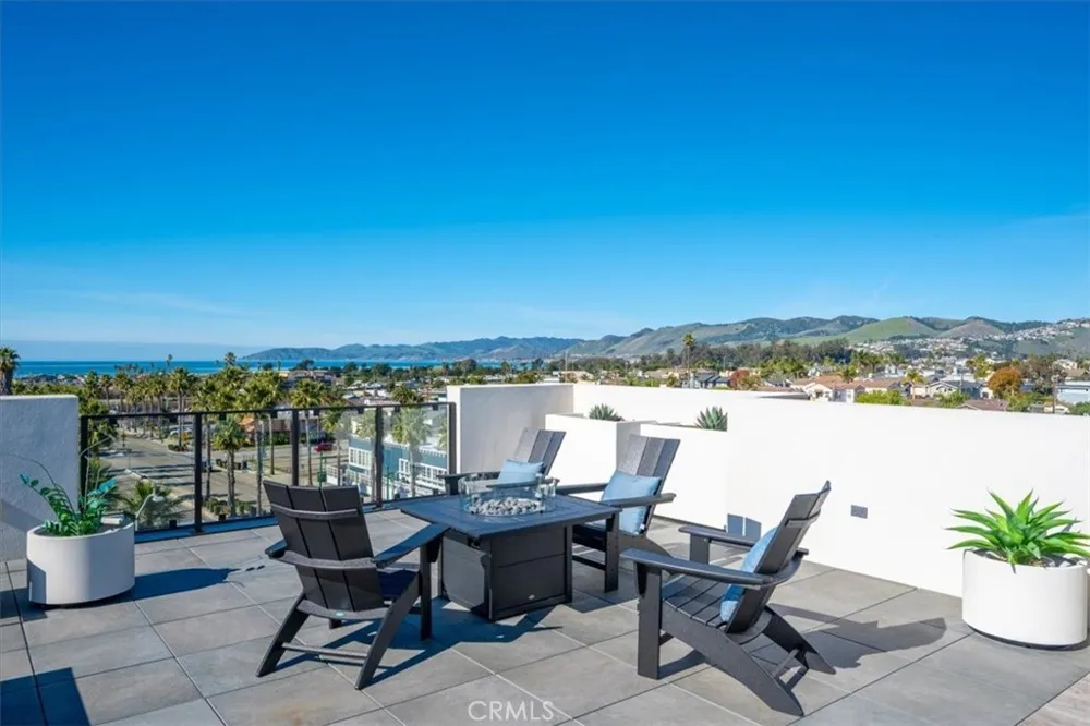 402 W Grand Avenue #313 Grover Beach, CA 93433