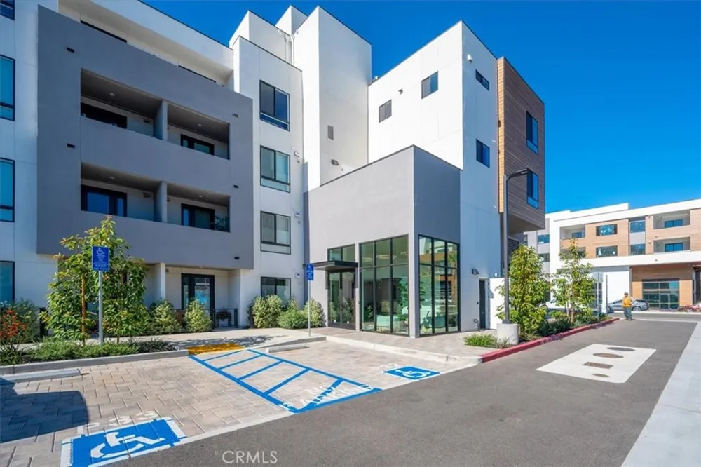 402 W Grand Avenue #313 Grover Beach, CA 93433