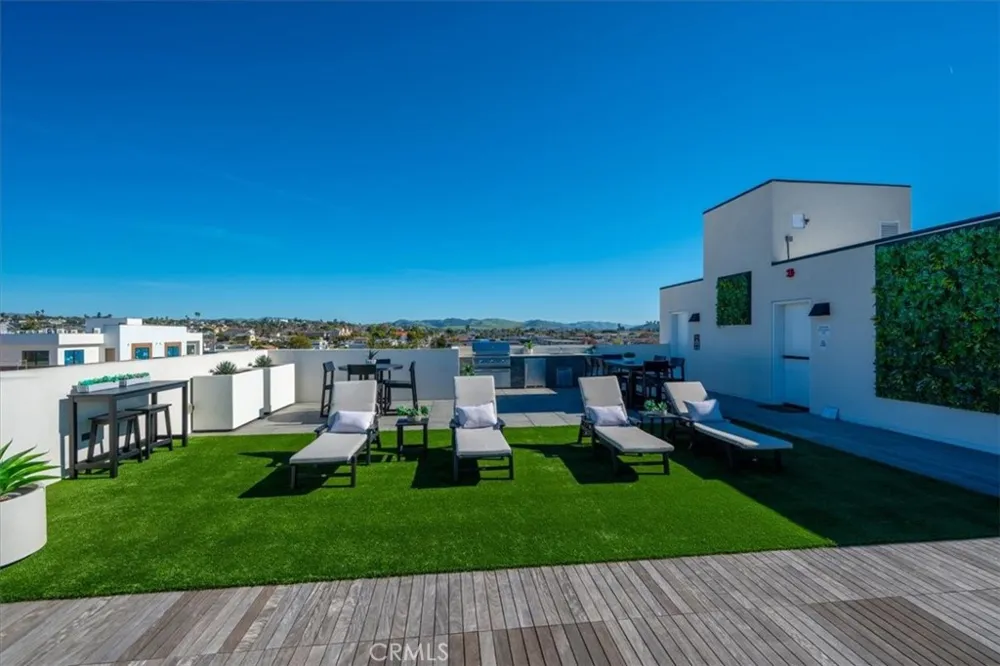 402 W Grand Avenue #313 Grover Beach, CA 93433
