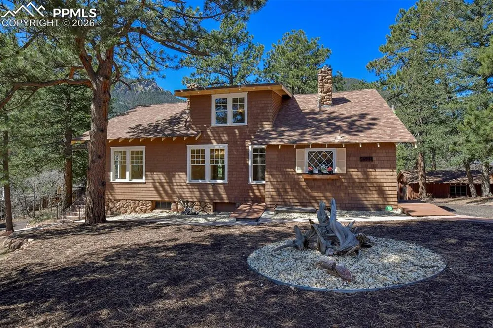4530 Hagerman Avenue Cascade, CO 80809