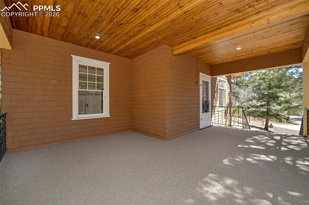 4530 Hagerman Avenue Cascade, CO 80809