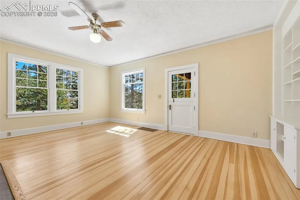 4530 Hagerman Avenue Cascade, CO 80809