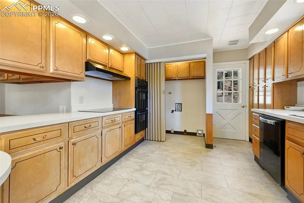 4530 Hagerman Avenue Cascade, CO 80809