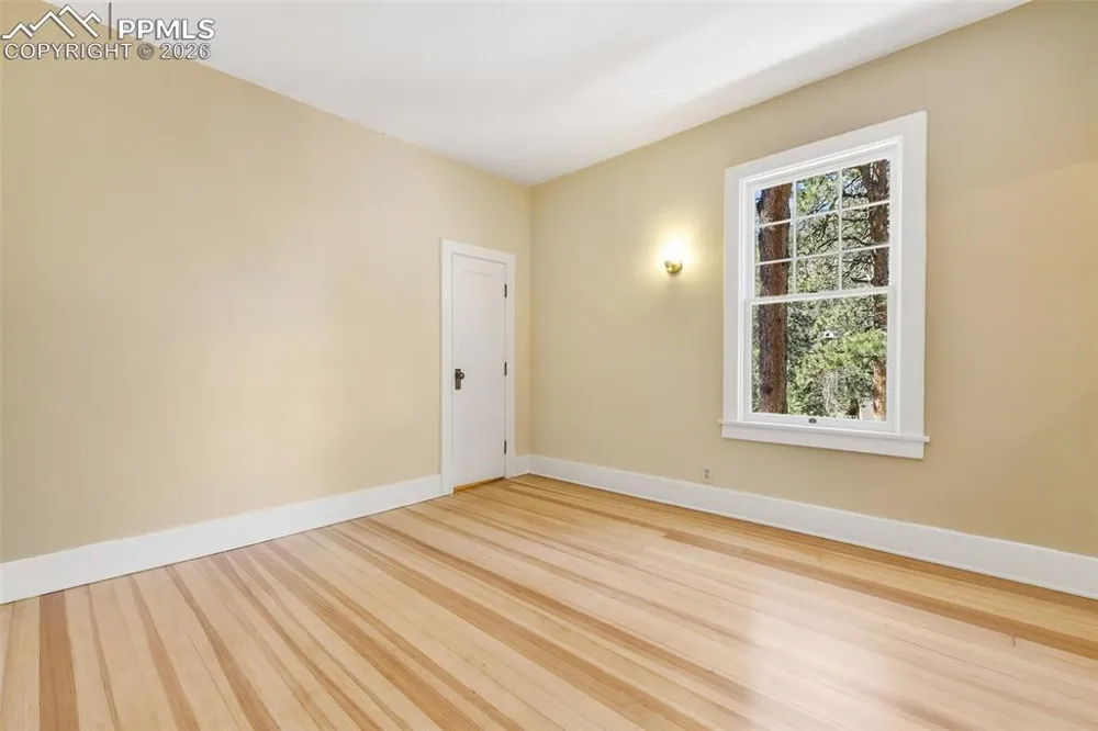 4530 Hagerman Avenue Cascade, CO 80809