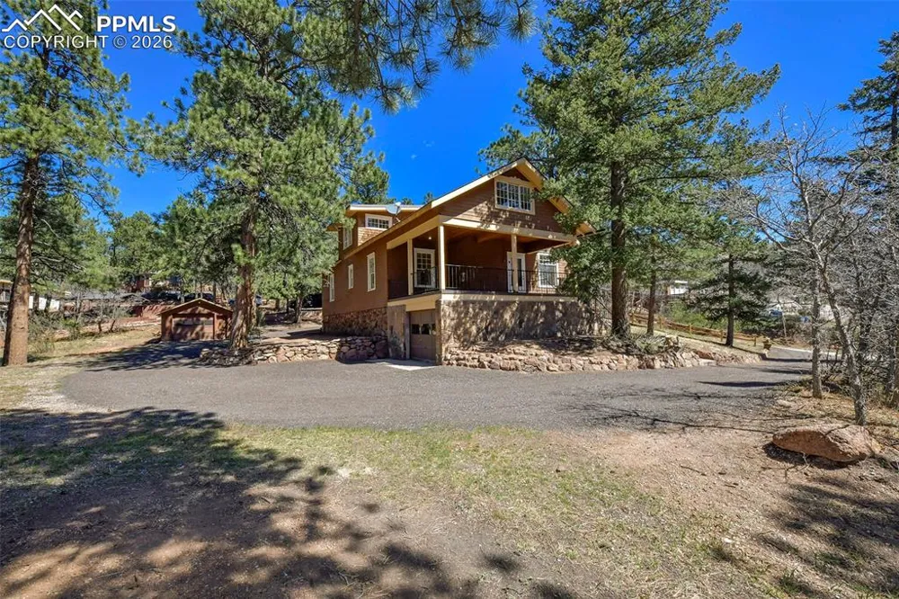 4530 Hagerman Avenue Cascade, CO 80809