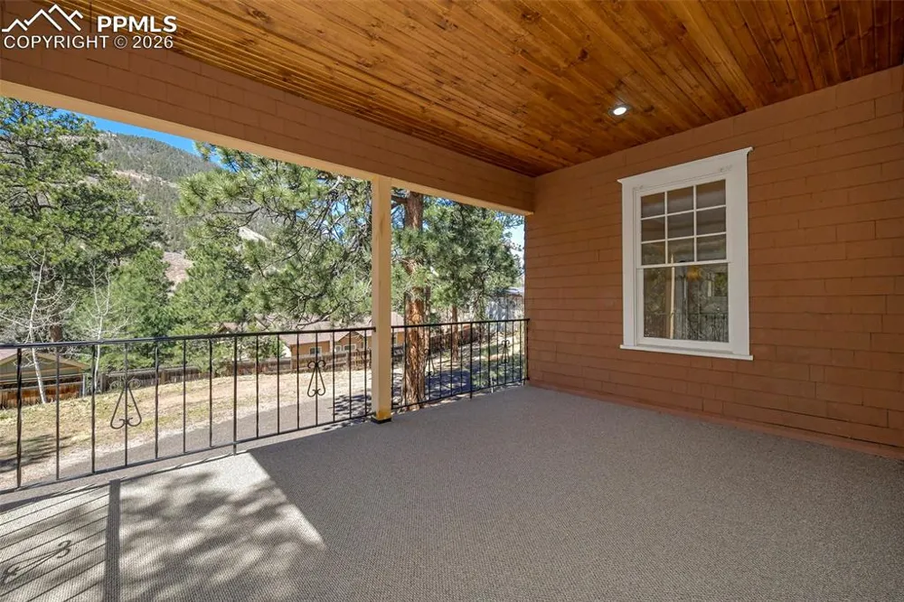 4530 Hagerman Avenue Cascade, CO 80809
