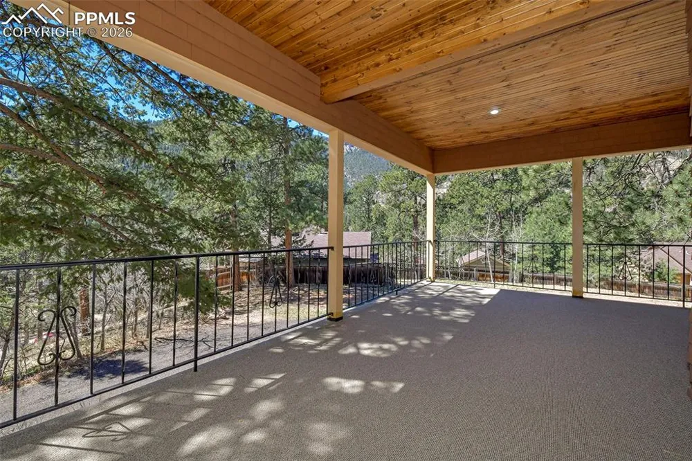 4530 Hagerman Avenue Cascade, CO 80809