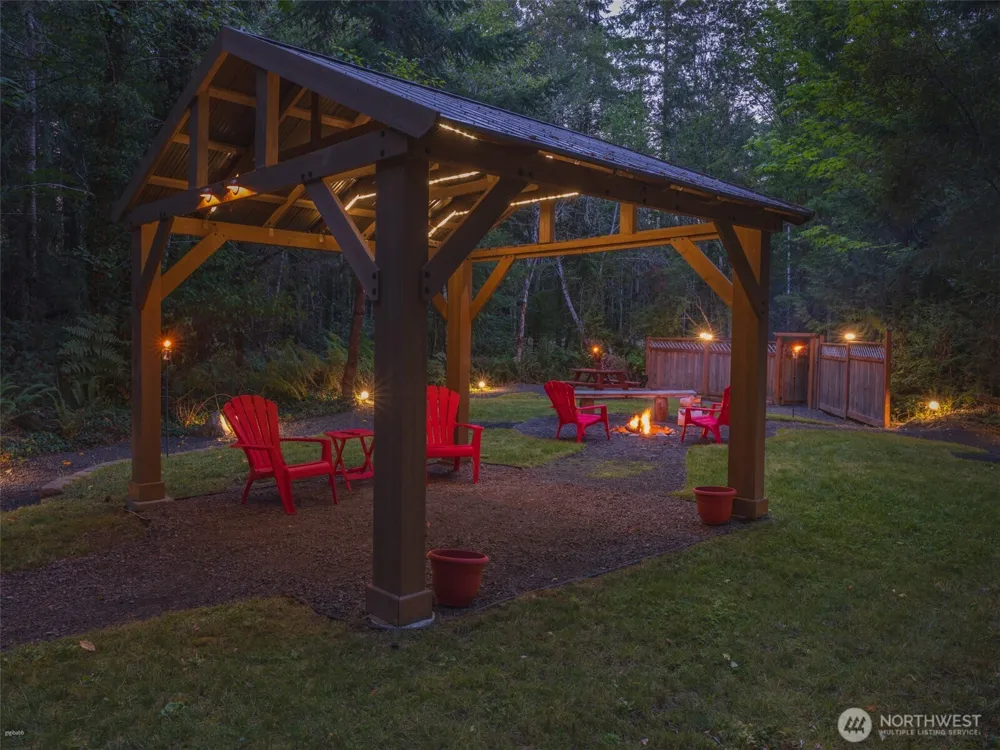 5441 E Grapeview Loop Road Allyn, WA 98524