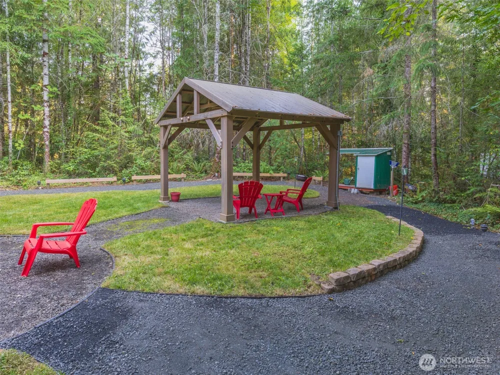 5441 E Grapeview Loop Road Allyn, WA 98524