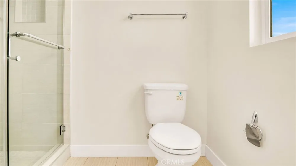 9237 Wakefield Avenue #11 Panorama City, CA 91402