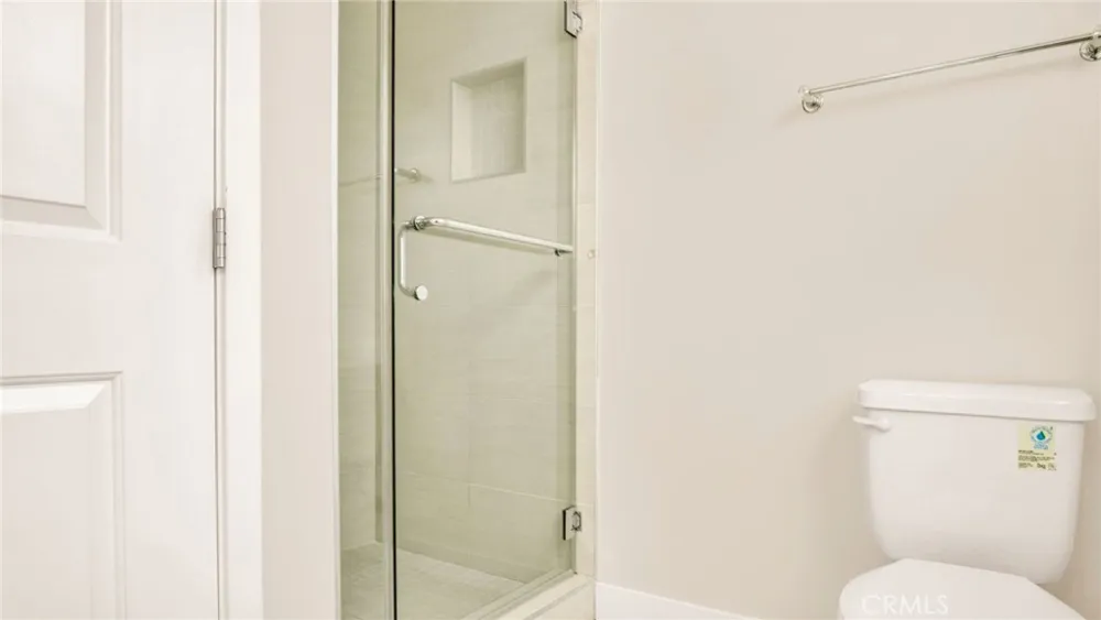 9237 Wakefield Avenue #11 Panorama City, CA 91402