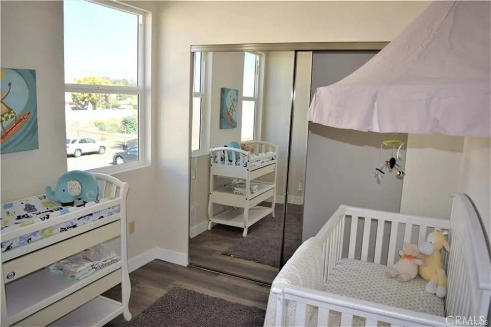 9237 Wakefield Avenue #11 Panorama City, CA 91402