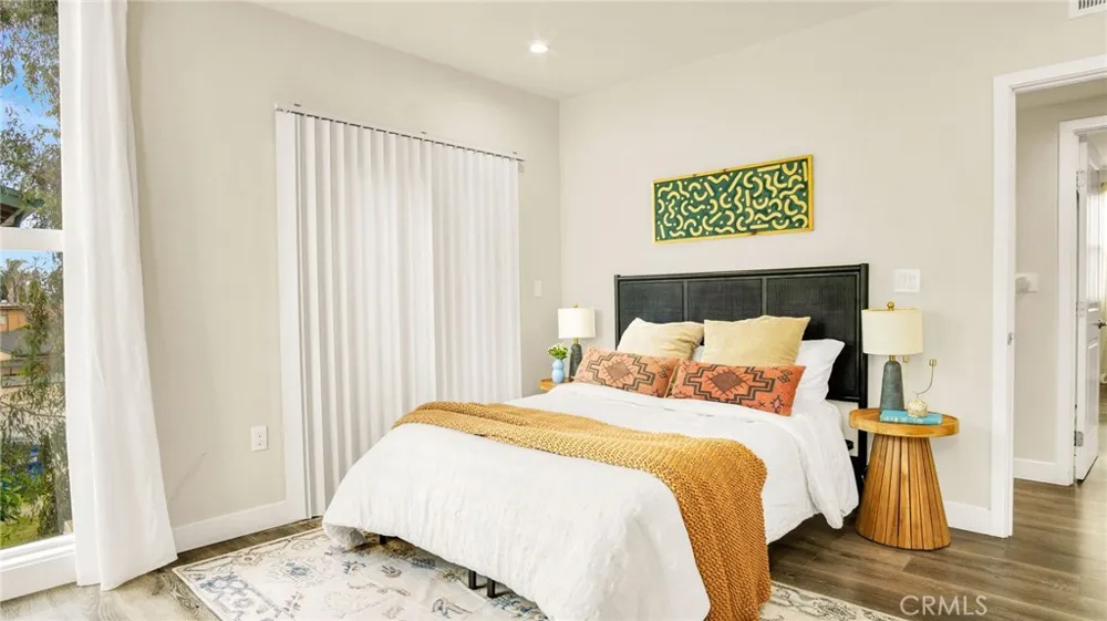 9237 Wakefield Avenue #11 Panorama City, CA 91402