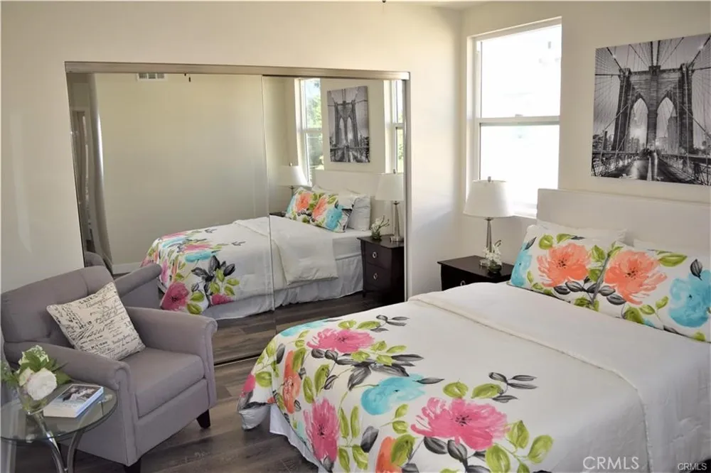 9237 Wakefield Avenue #11 Panorama City, CA 91402