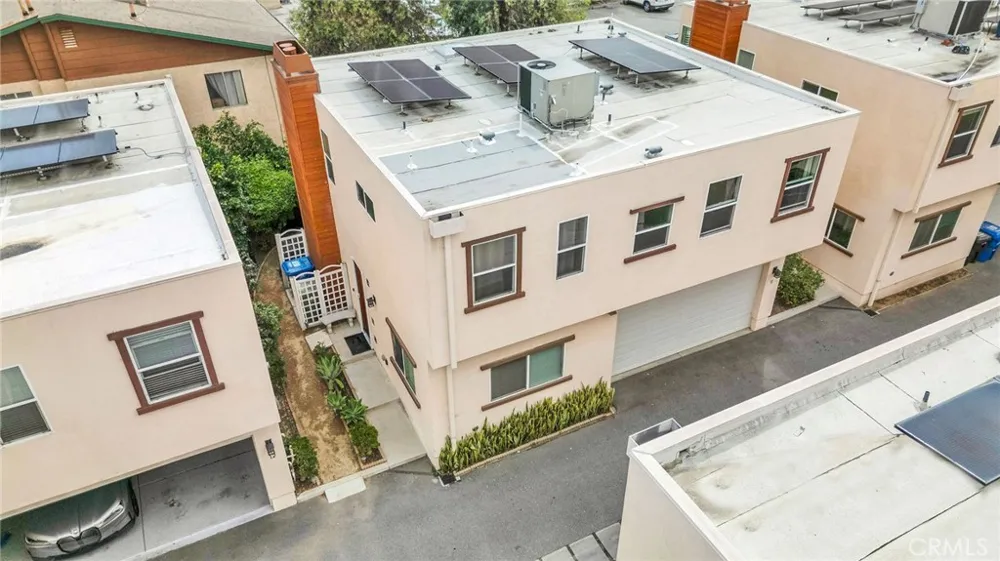 9237 Wakefield Avenue #11 Panorama City, CA 91402