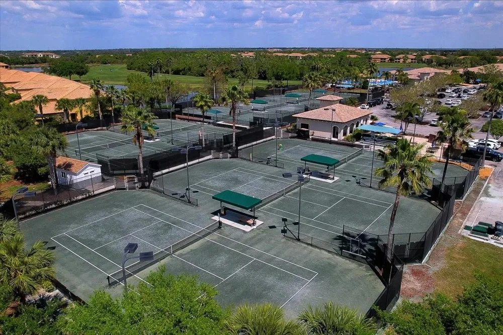 7121 RIVER HAMMOCK DRIVE #102 Bradenton, FL 34212
