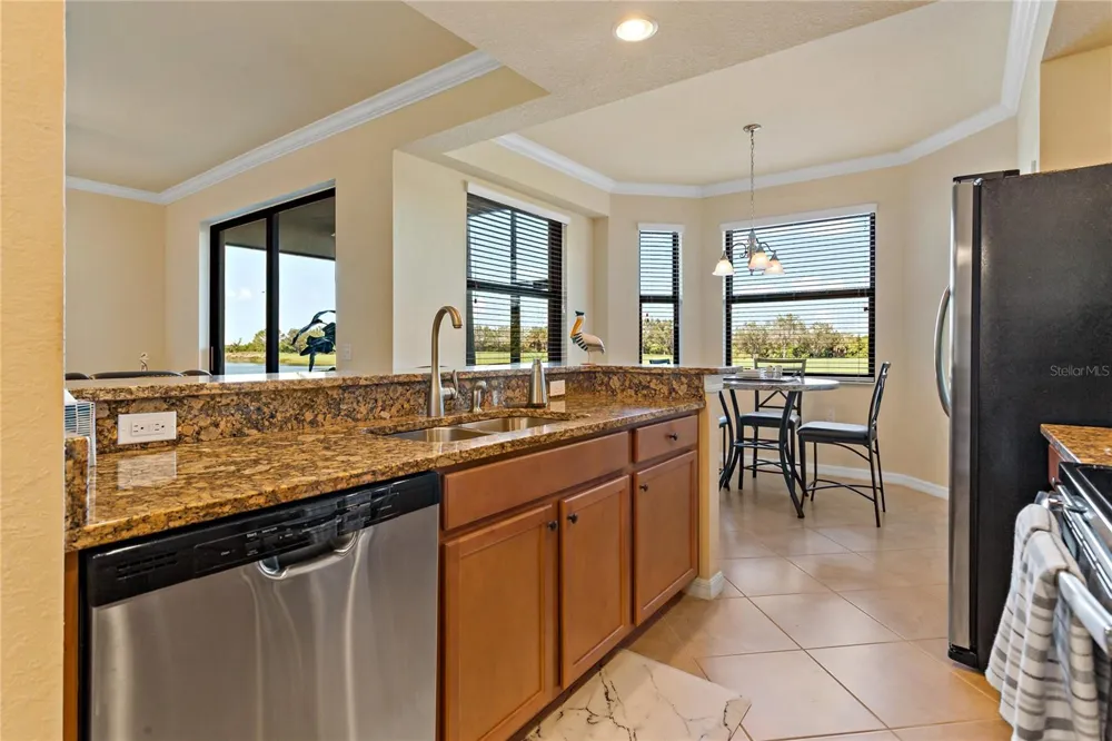 7121 RIVER HAMMOCK DRIVE #102 Bradenton, FL 34212