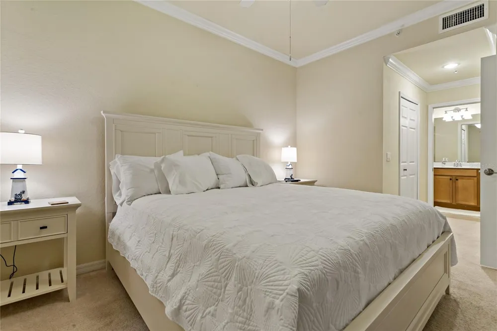 7121 RIVER HAMMOCK DRIVE #102 Bradenton, FL 34212