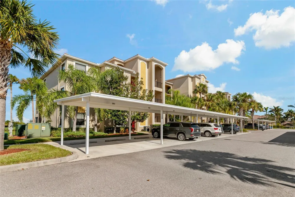 7121 RIVER HAMMOCK DRIVE #102 Bradenton, FL 34212