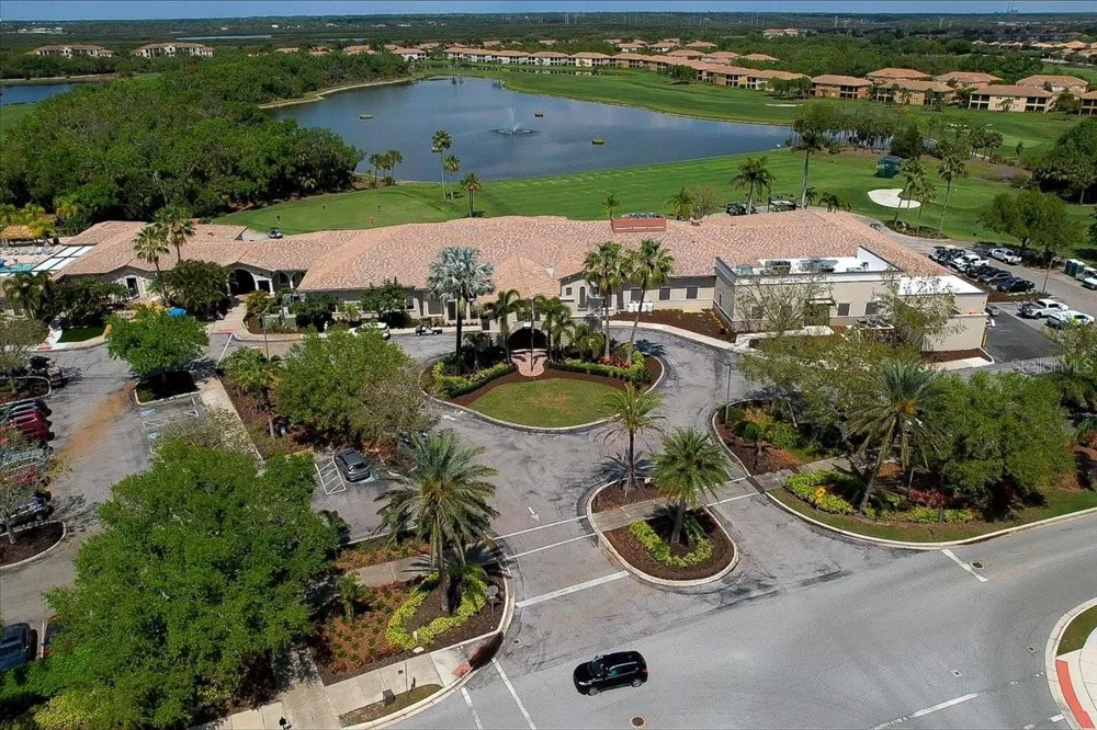 7121 RIVER HAMMOCK DRIVE #102 Bradenton, FL 34212