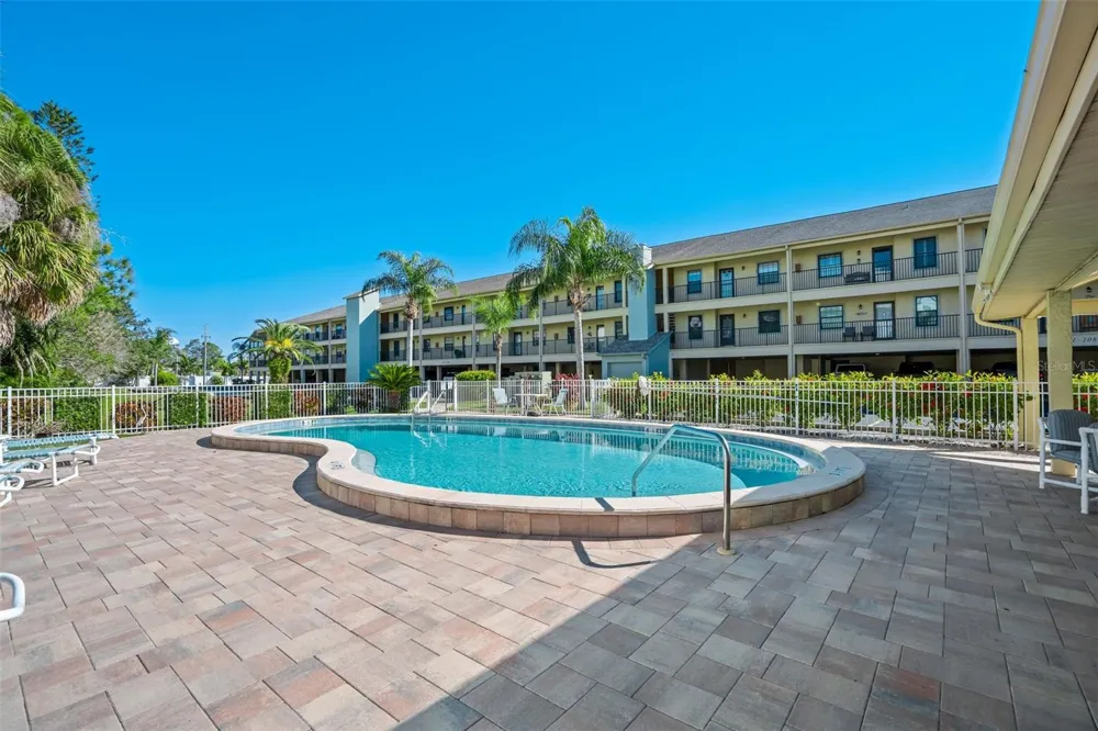 460 S PAULA DRIVE #402 Dunedin, FL 34698