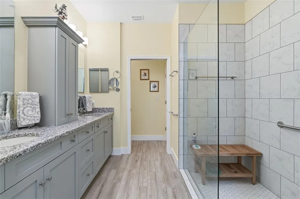 132 51ST STREET CIRCLE E Palmetto, FL 34221