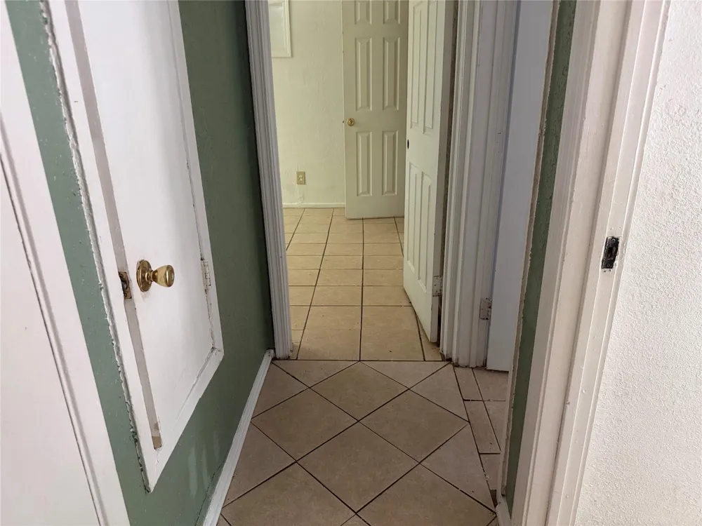 9842 Lum Lane Houston, TX 77078