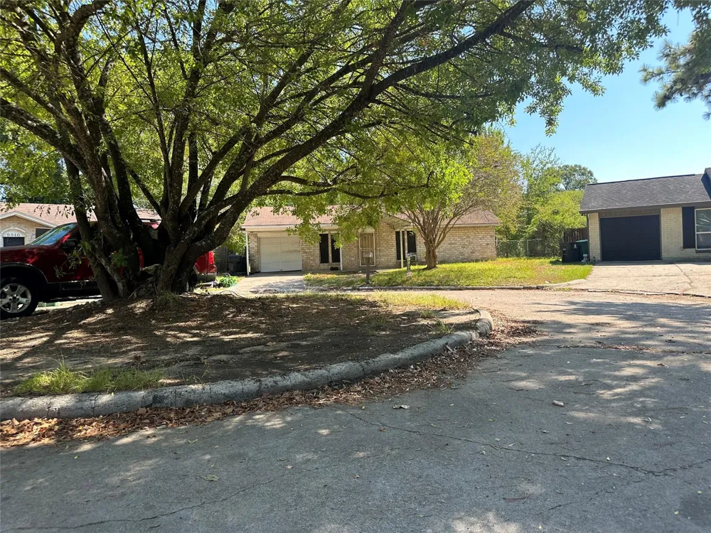 9842 Lum Lane Houston, TX 77078