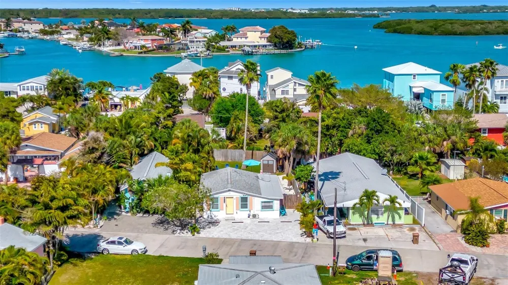 13121 4TH STREET E #1 Madeira Beach, FL 33708