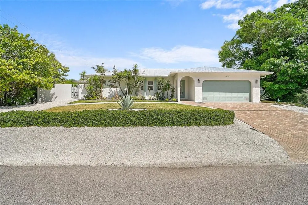 3515 LA PALOMA AVENUE Sarasota, FL 34242