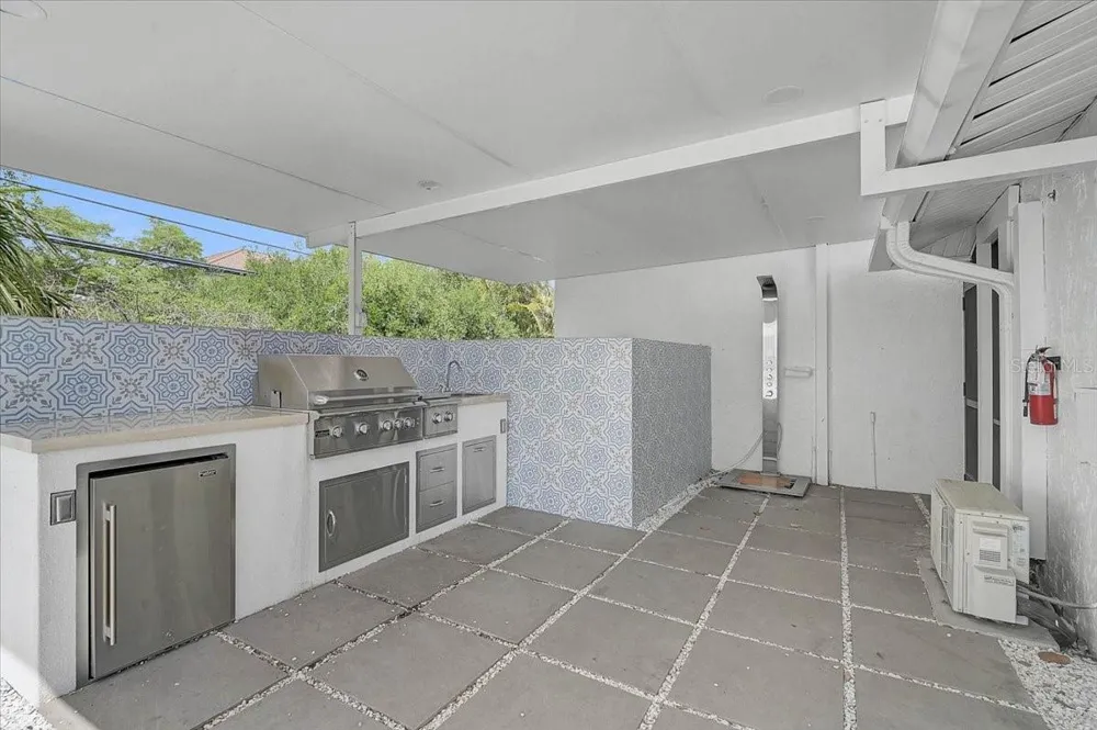 3515 LA PALOMA AVENUE Sarasota, FL 34242