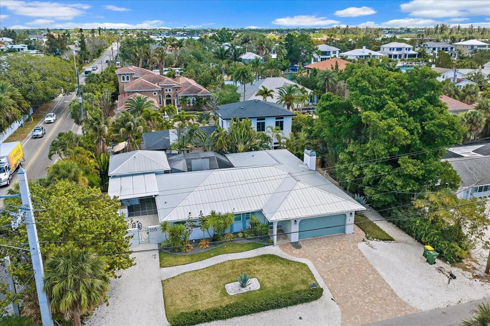 3515 LA PALOMA AVENUE Sarasota, FL 34242