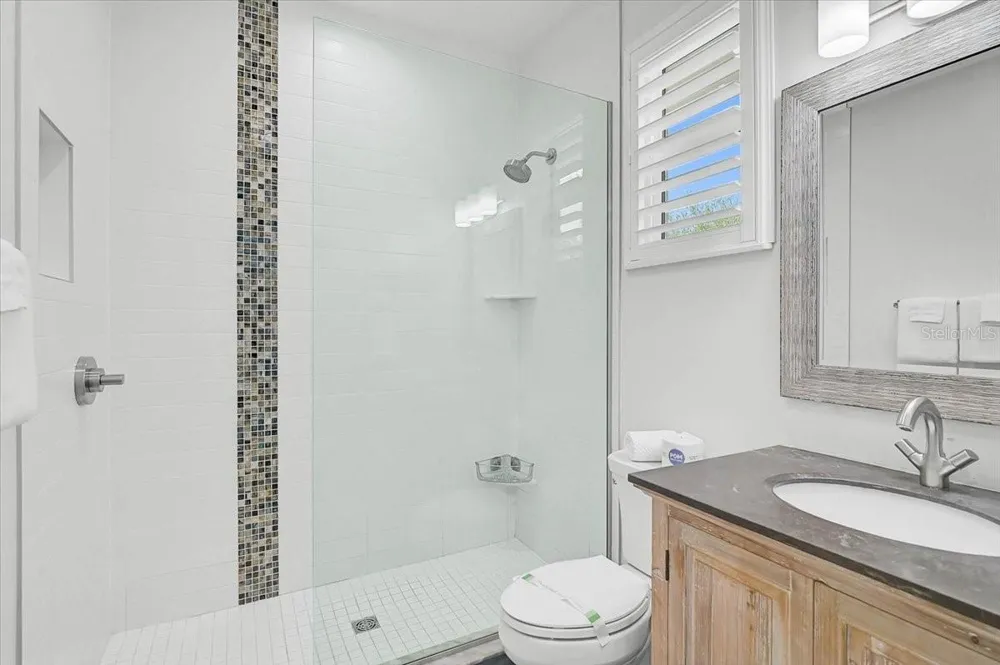 3515 LA PALOMA AVENUE Sarasota, FL 34242